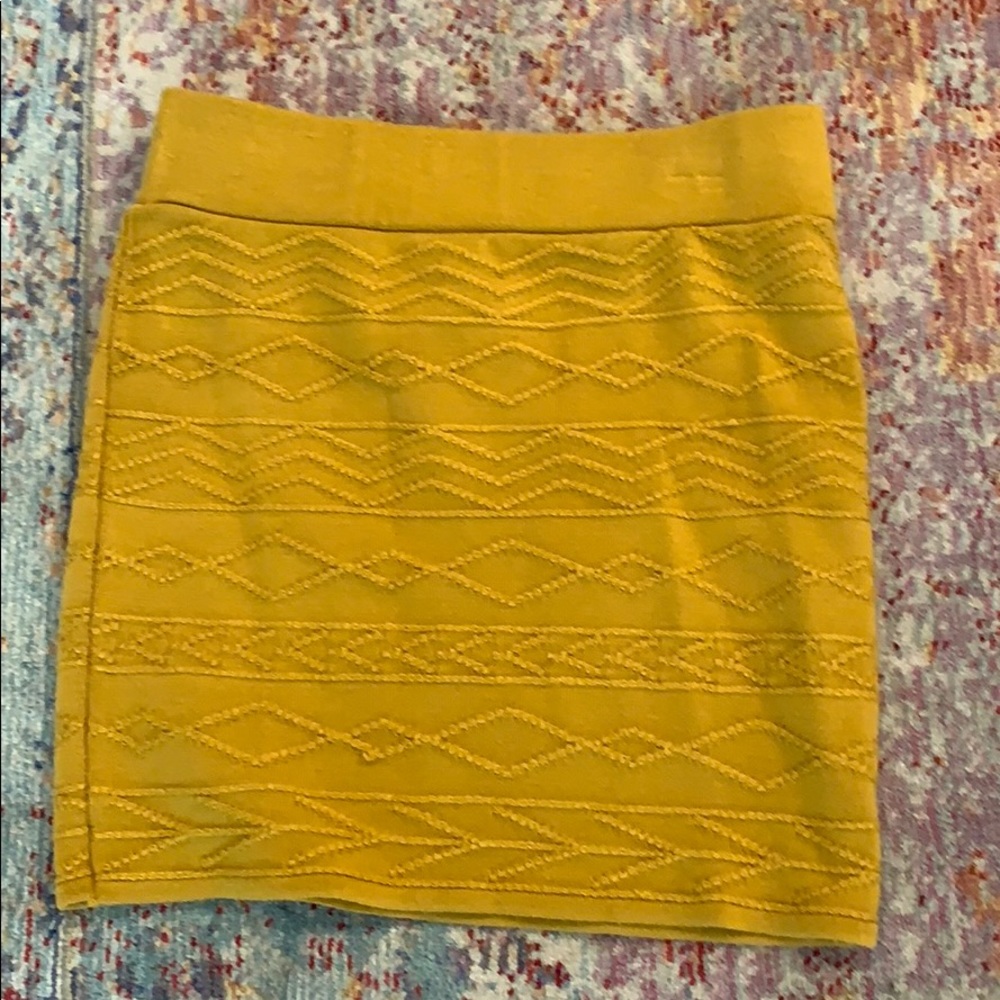 Mustard knit shirt